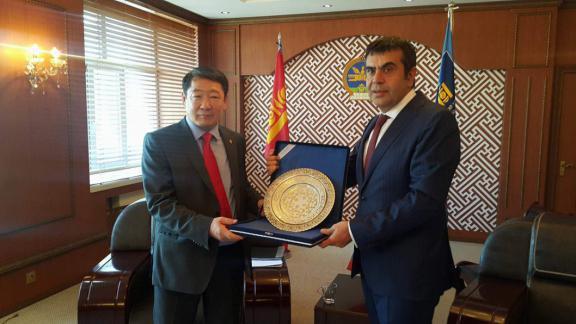 Müsteşarımız Sayın Yusuf TEKİN ile Genel Müdürümüz Sayın Bülent ÇİFTCİ, Moğolistana bir ziyaret gerçekleştirdiler.