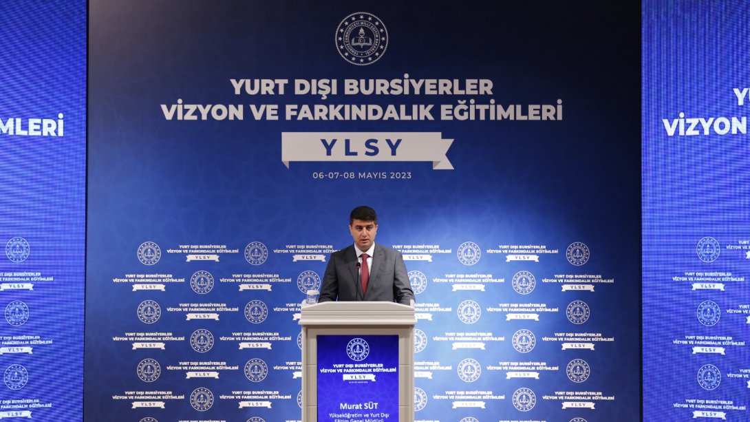 YLSY Bursiyerleri Vizyon ve Farkındalık Eğitimleri Programı Başladı